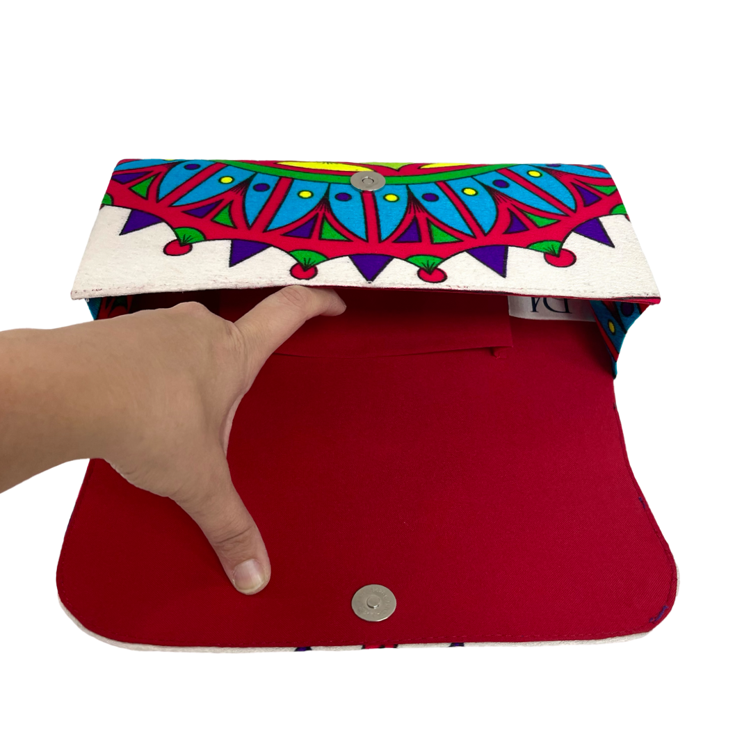 Paruma Clutch